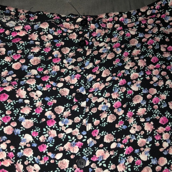 *SOLD! Flowy short skirt - Picture 3 of 6